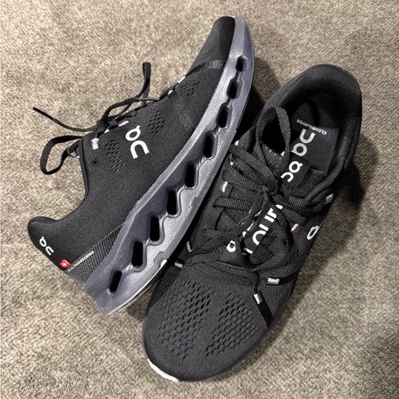 On Running Cloudsurfer Black Sneakers - Picture 3 of 7